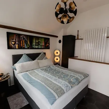 Modernes Tiny House Mit Sonnenterrasse Ediger-Eller